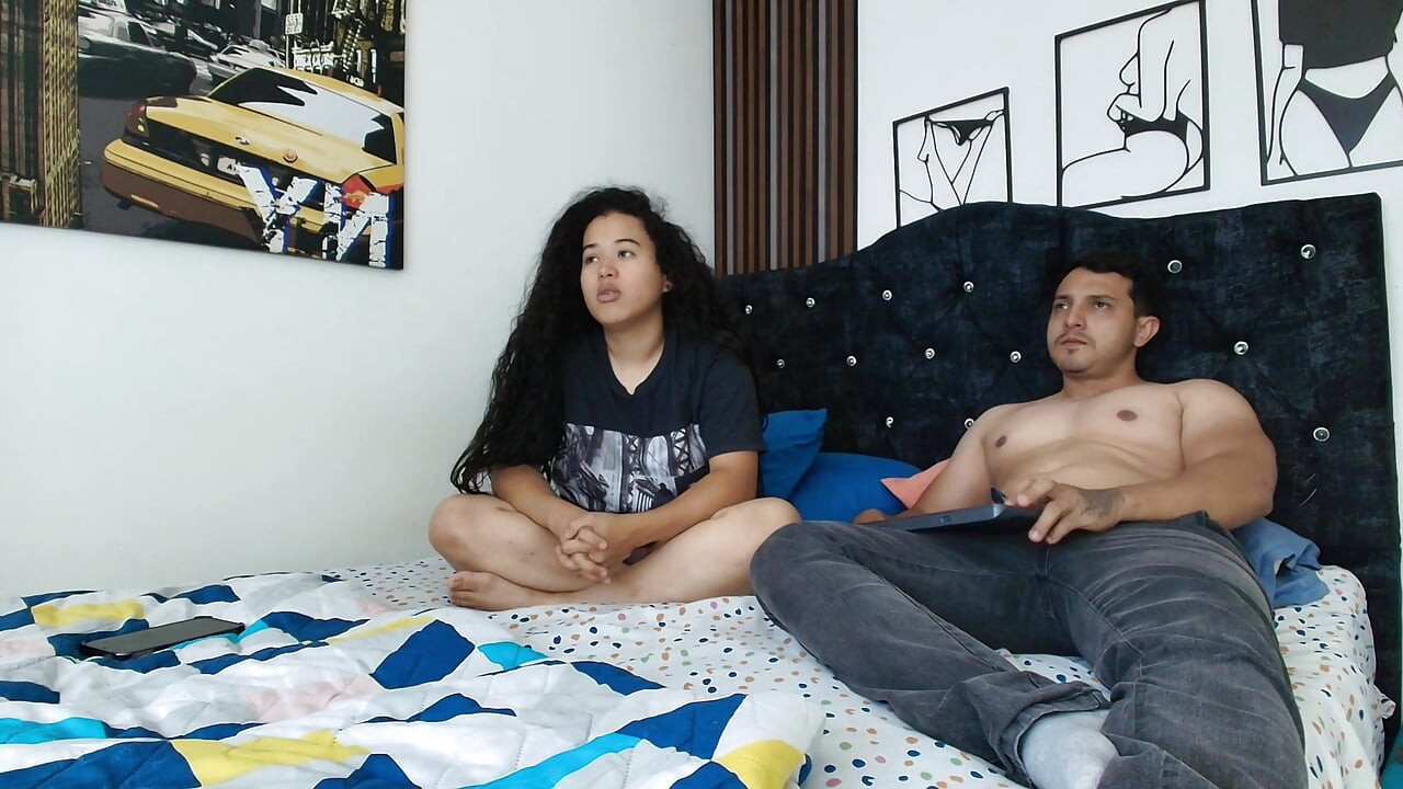 我射在她非常可爱的墨西哥阴户里