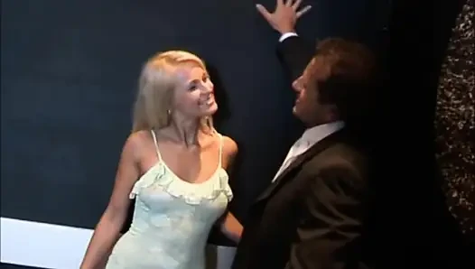 Amcık yalayıcı - tam porno film