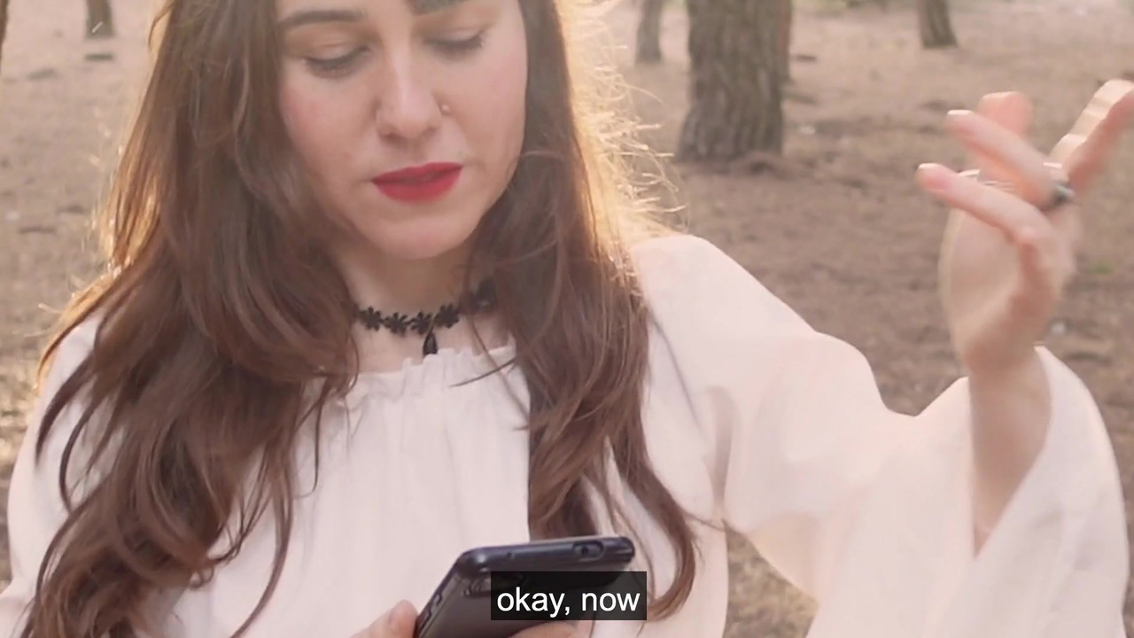 维京人试图勾引一个女同性恋农民