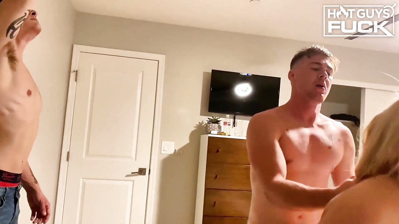 Took Blondie Back From the Bar. Hit It.