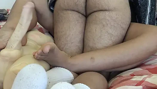 Orta Doğulu fahişe üvey oğlunun kıllı amını sikmesine izin veriyor