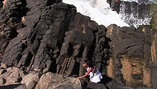 Asiatische schlampe in doppelpenetration