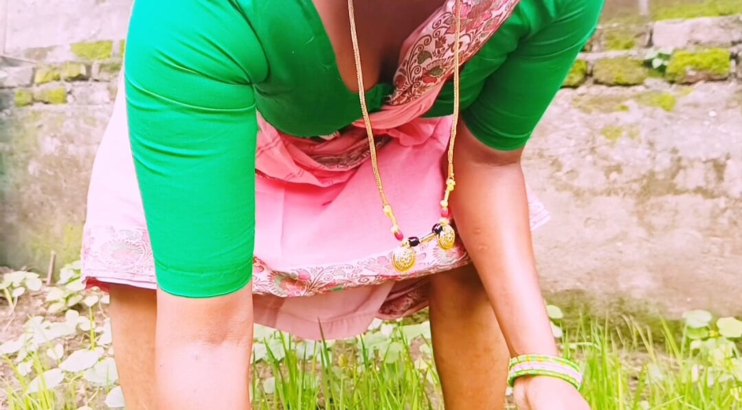 大きな胸、ヴィルジュおばさん、ファッキーオーナー。テルグ語、汚い話。