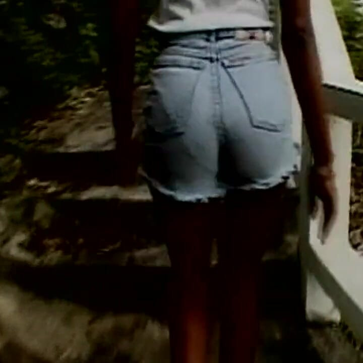 Curvy Mature Brunette Double Teamed in Sloppy Threesome