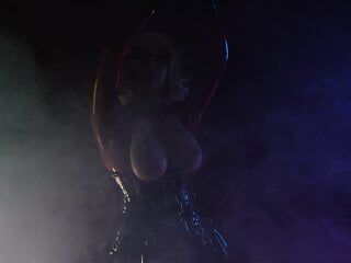 Сексуальный фетиш-модель Pinup медленно соблазняет в маслянистом блестящем сексуальном костюме - видео с Хэллоуина (Arya Grander)