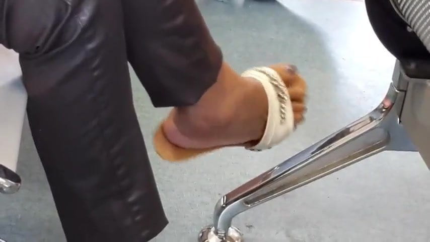 Feet Shaking