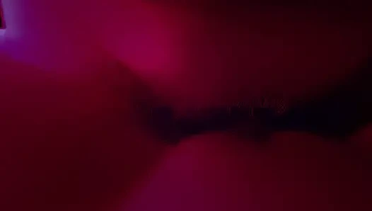 Succubus karımın ruhumu emmesine ve o amcığı boşaltmasına izin verdim