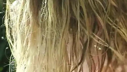Weiße Panty Chroniken: Heißer Poolsex mit Blonder