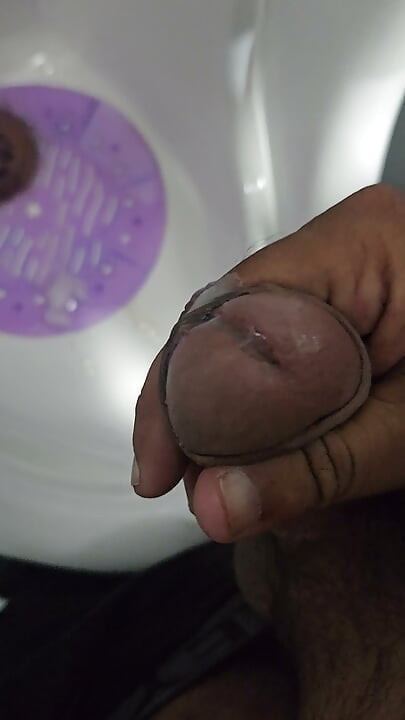 Desi boy masturbare
