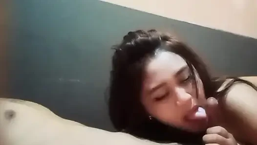 Istri Tetangga Memang Jago Goyang