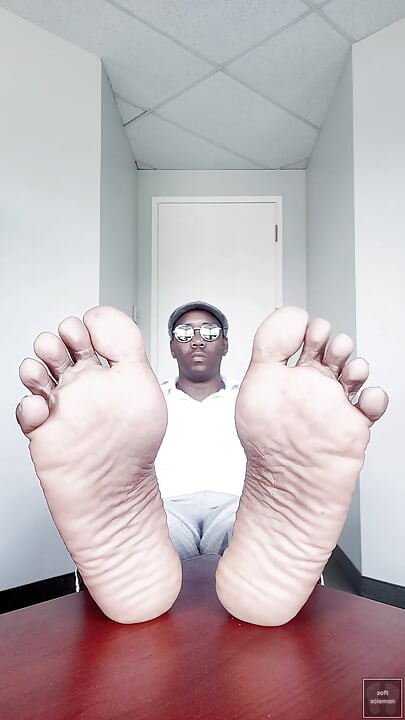 Male soles in the office (5) (2026)