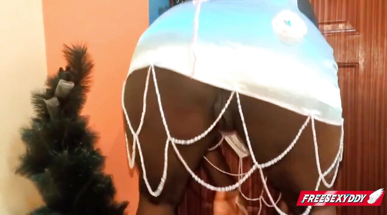 First Private and Shy Casting for a Very Juicy Young African Woman in Doggy Style