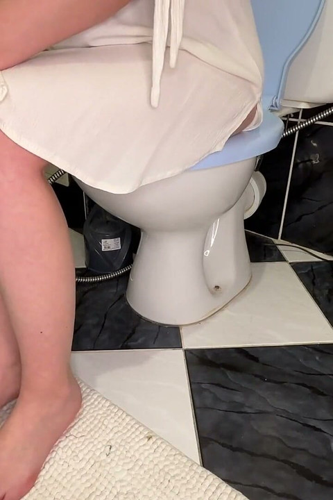 My First Toilet Farting Video