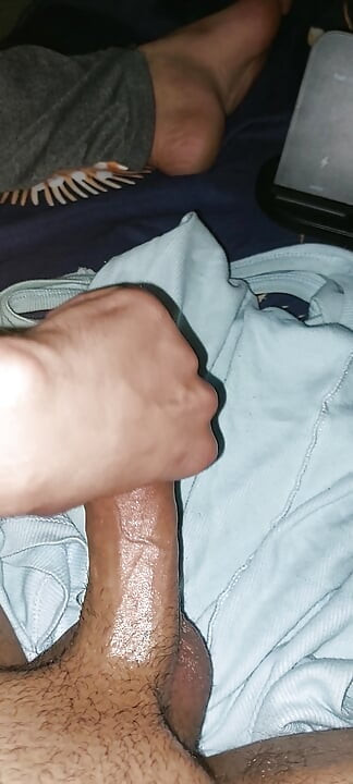 I want a girl to make videos I want you lover to come towards you