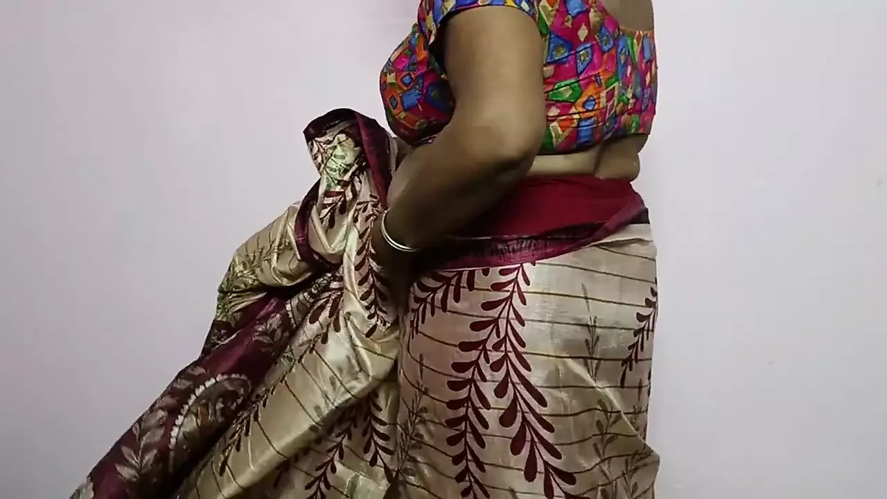 Indian Bengali Housewife Boudi Nude Dance