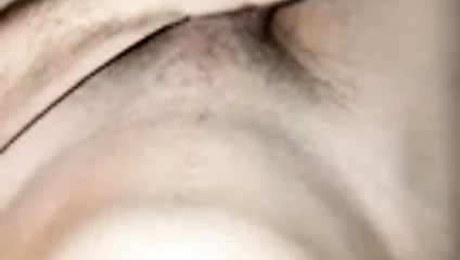 Sıcak Alman twink cums süre mastürbasyon