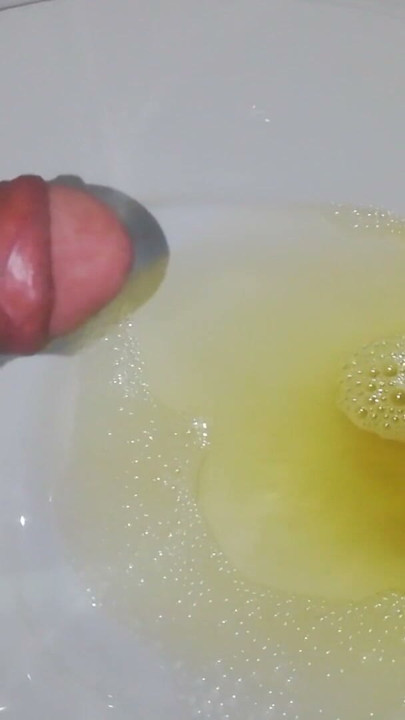 Desperate pissing, and intense masturbation big and veiny penis | Clip 1