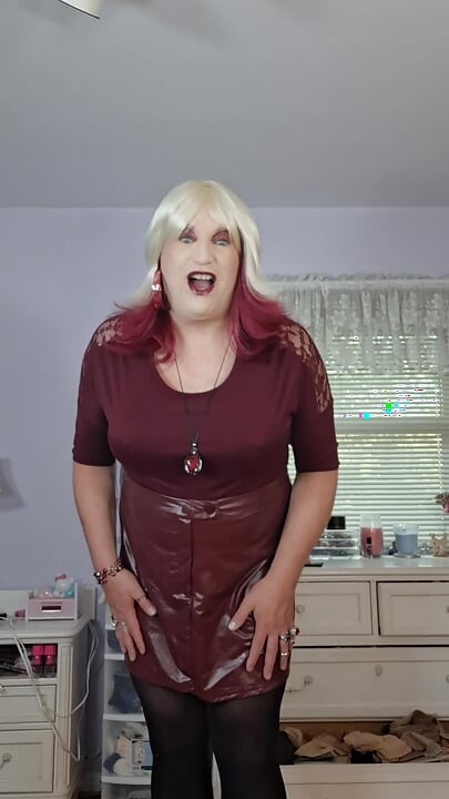 A real pantyhose story: for my friend MatureLover -Girdle Lover!