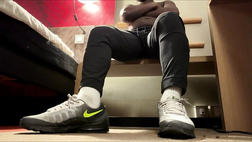 SNEAX ADDICT
