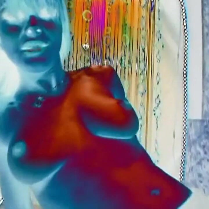 흑인 대물 자지에게 따먹히는 젖탱이