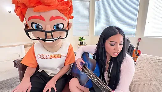 I Turned My Hot Roommate Raven Reverie Into a Pornstar With Epic Blowjob