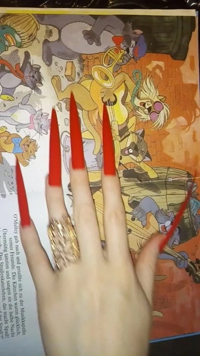 Scrap red long extreme nails Lady Lee (video short version)