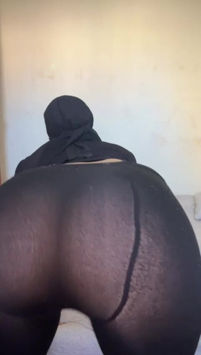 Hijjabi น่ารักกับตูดอาหรับฉ่ําเล่นเสียวเมื่อไม่มีใครดู