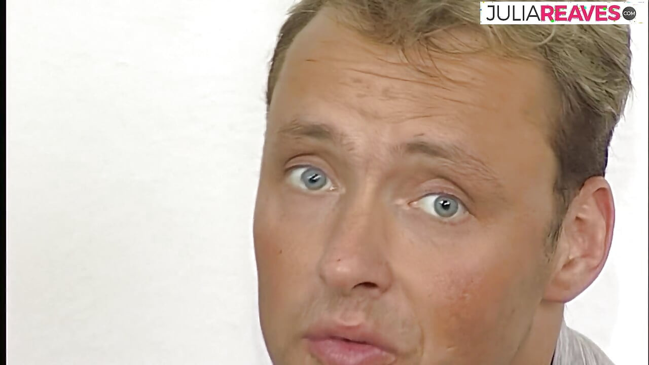 Sexy babe gets shaved pussy fucked hard by a huge dildo