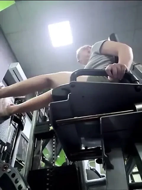 健身房里的极致潮吹