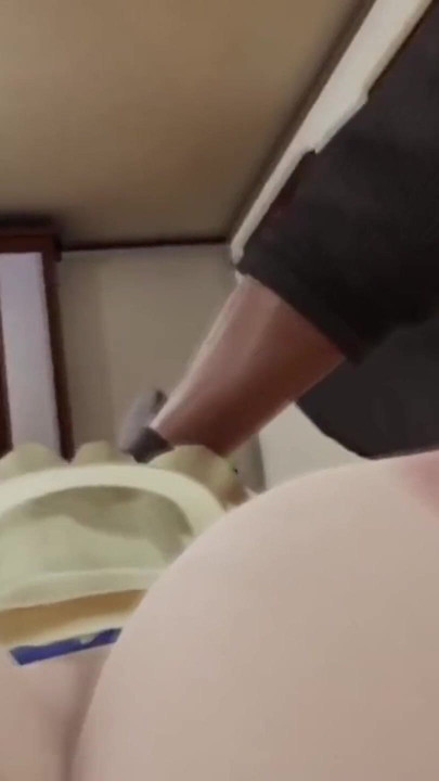 Desi cycki cycki naciskając i cipki palcowania i obciąganie | Klip 1