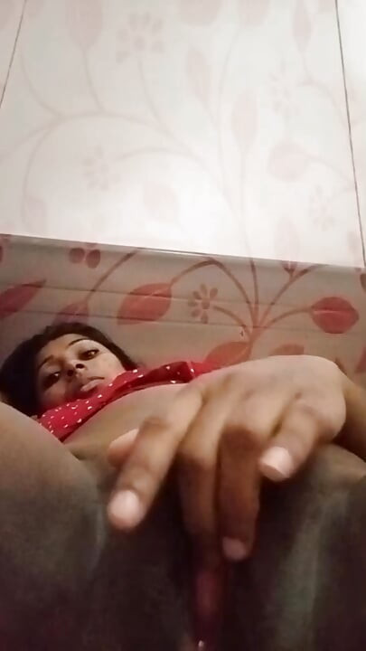 Bistar par meri oongli karna