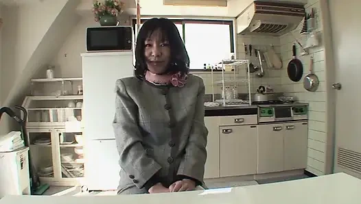 Dev meme uçlu Japon orta yaşlı seksi kadınlar - bölüm 01