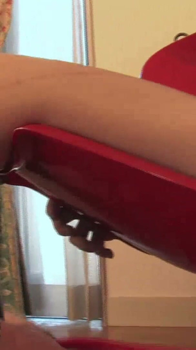 Asiatische Studentin schreit bei Ihrem ersten Fick | Clip 2