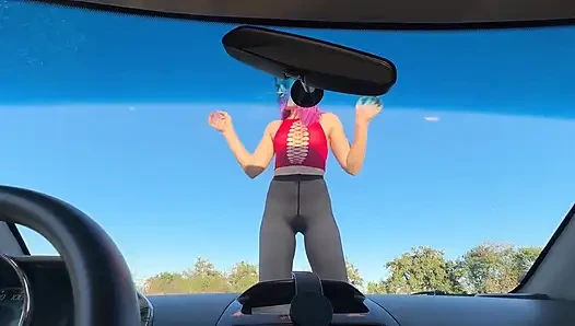 Godaan di kaca mobil