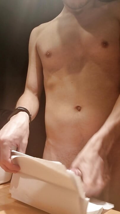Twink jerking off a nice load after gym