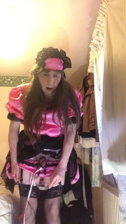Maid joanna straffas på cam för wanking