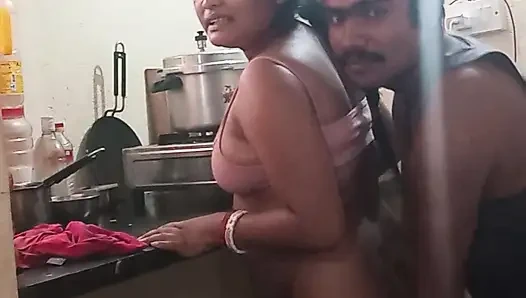 Karı koca tam dshi seksi videolar deshi tarzı mridulmadhuvlog