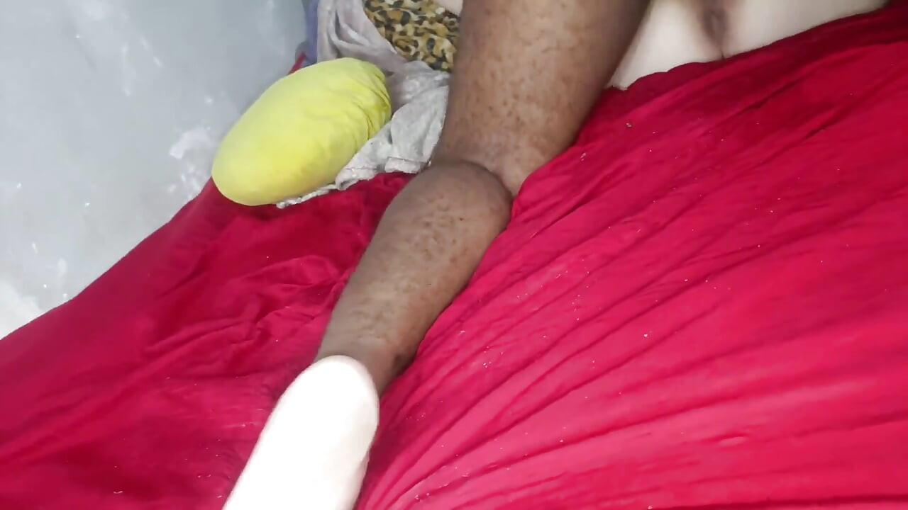 mujhe apni vyabhichaari pati ko yah bataana achchha lagta hai ki uska kaala land uski saphed larki se kaise behatar hai
