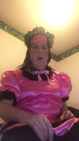 Pink Maid Joanna has to play with herself and cum