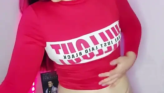 ShyyFxx горничная соблазняет твоего сына своей огромной задницей! Ролевая игра с инструкцией по