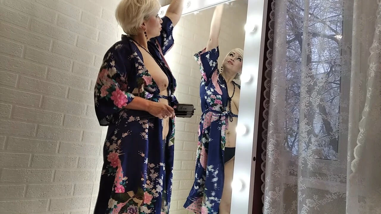我的荡妇和婊子妻子，她美丽的天然巨乳与大乳头，我的鸡巴在她甜美的嘴巴和肛塞...