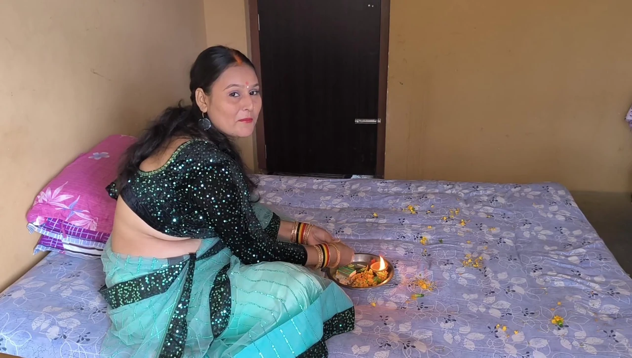 ne chod diya laddu kha ke chhoti stepsister twenty thousand mein chud gayi