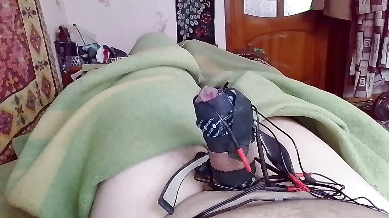 Mainan seks. Elektro tangan bebas listrik muncrat. Intensitas muncrat. Stime elektro besar muncrat
