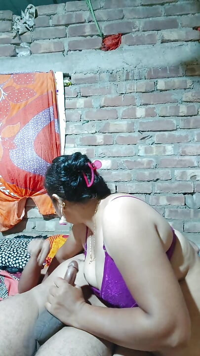 Brother-in-law took Bhabhis birthday gift
