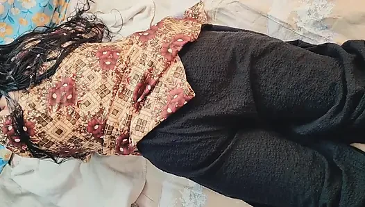 and Fucked with Ex in HDesi Bhabi Cheated Her Husbandotel