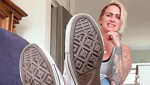 2 The Rhythm Of My Feet (PREVIEW)