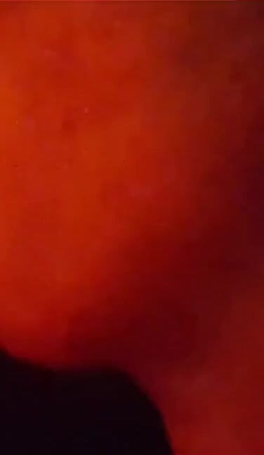 Mükemmel dudaklı kırmızı ışık özeline hoş geldiniz