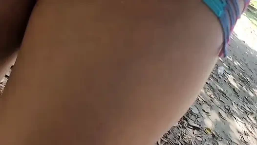 Exhibitionistische ehefrau mit cameltoe