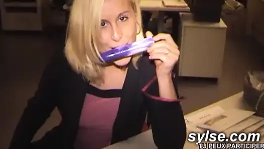 Bu sekreterler ofiste aç