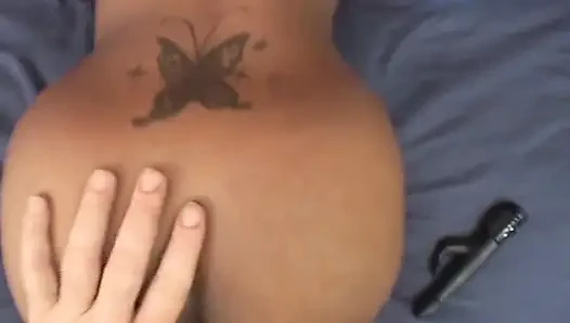 Sexy zierliche schwarze behaarte muschi, fußfetisch
